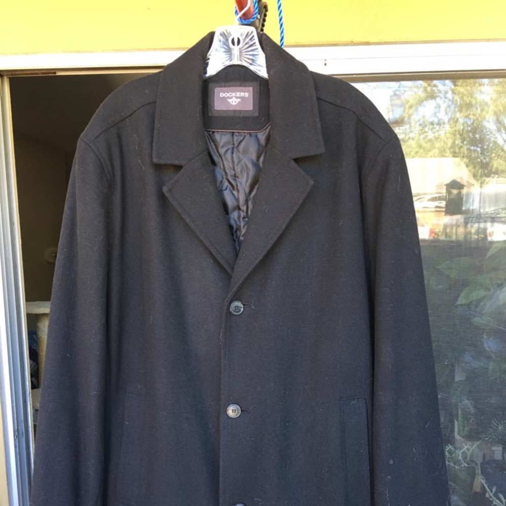 Men’s wool pea coat